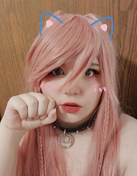 awoo exe pornographic star pic