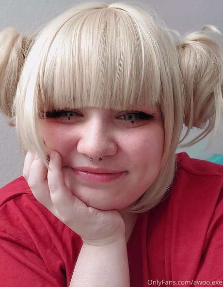 awoo exe model beautiful photo