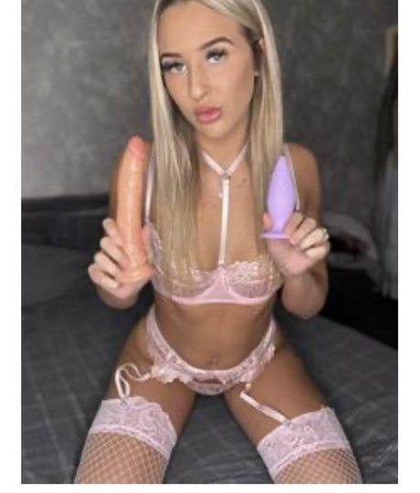 naughtyjordy126 pretty actress img