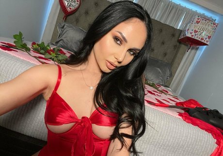 shemale handjob onlyfans sexy xxx images