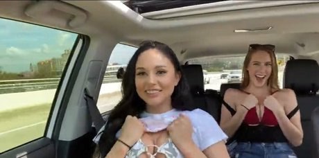 cheerleader onlyfans exclusive pics