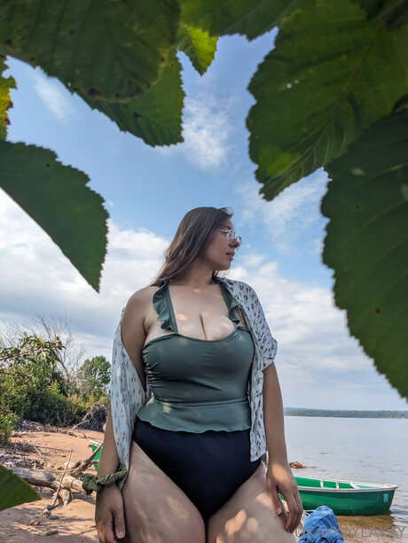 huge fake tits onlyfans free photos