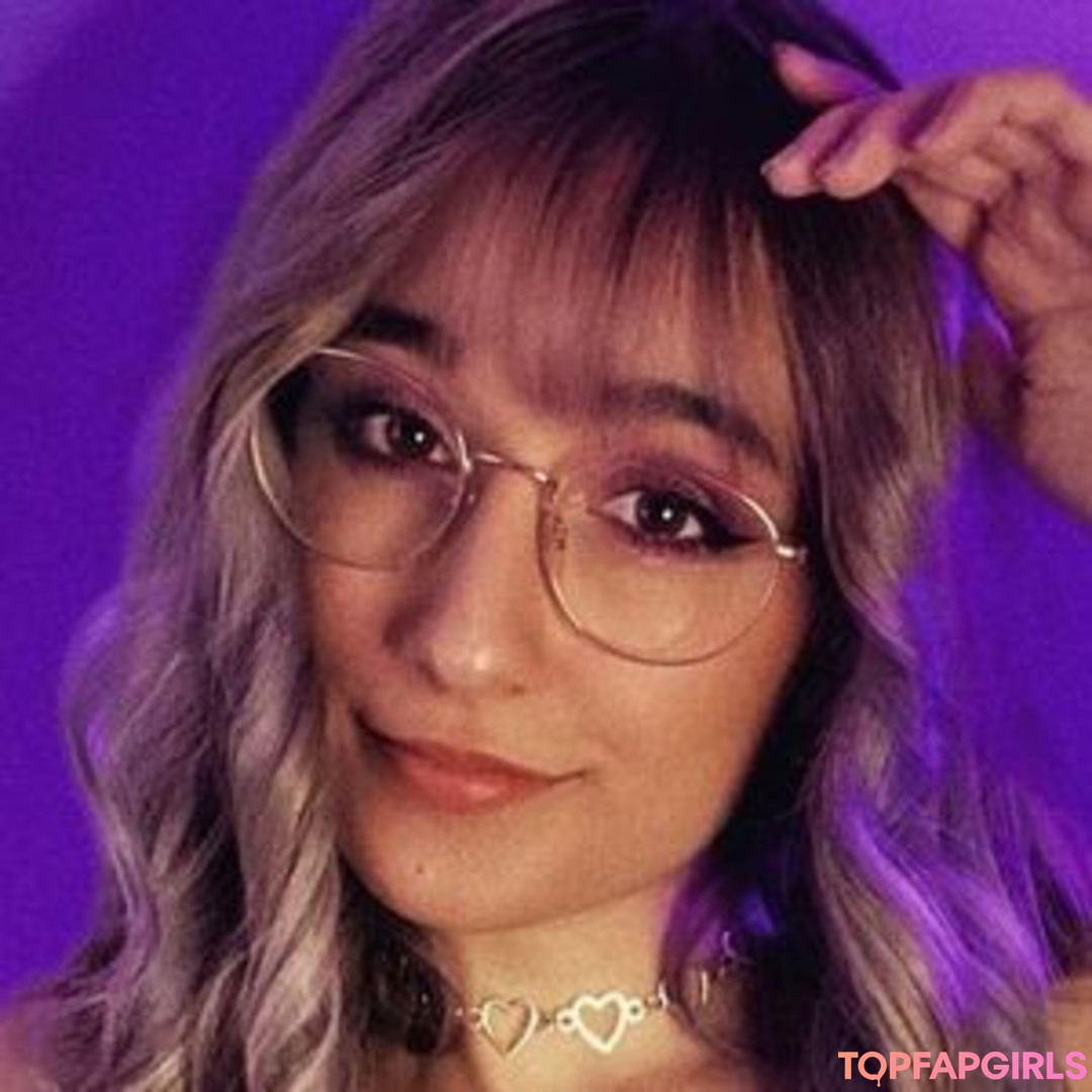 Maya ASMR pornstar adult photo