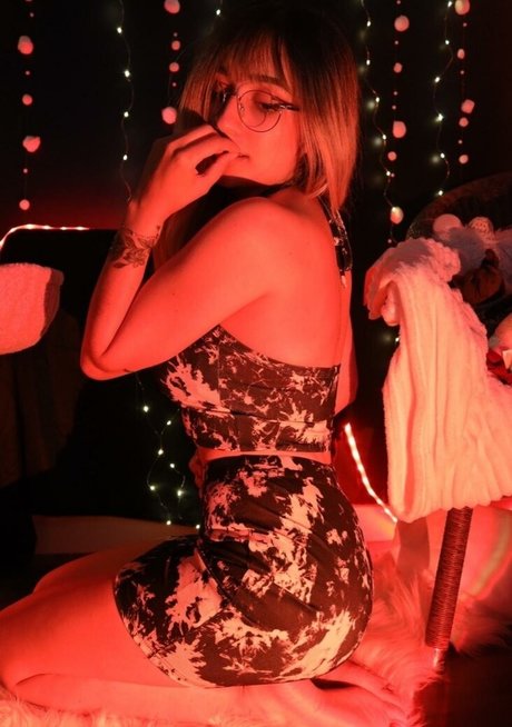 Maya ASMR model naked gallery