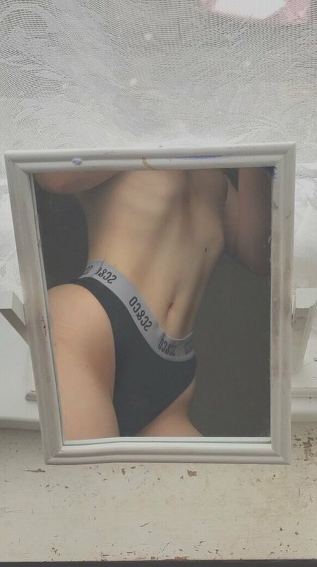 njewell02 free actress gallery