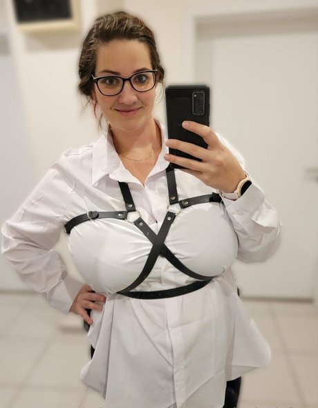 ebony smoking onlyfans hot photo