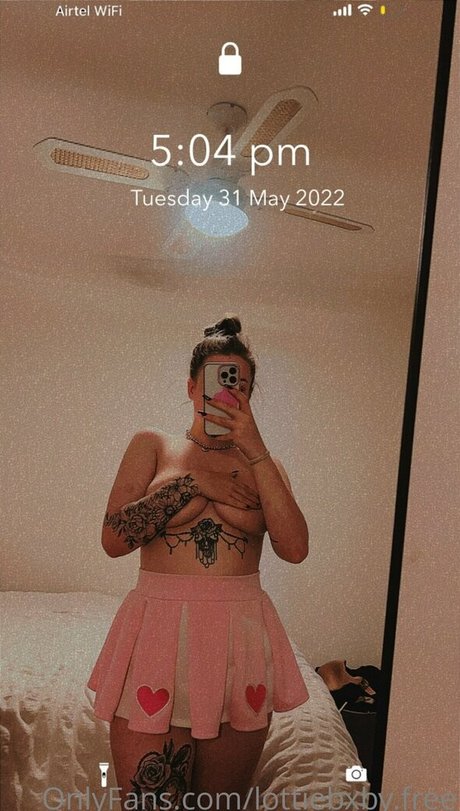 lottiebxby free top pornstar photo