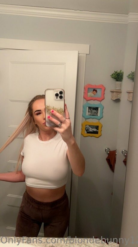 Ashley Higginson naked star archive