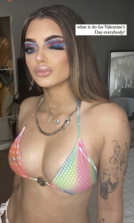 krystaleeliz erotic model pics