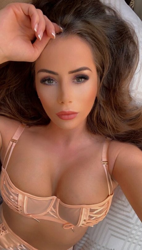 Laura Hollyman art pornstar pictures