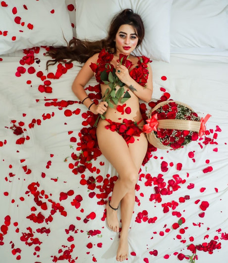 blonde babe onlyfans nudes image