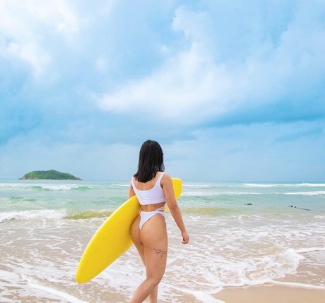 teen solo onlyfans beautiful picture