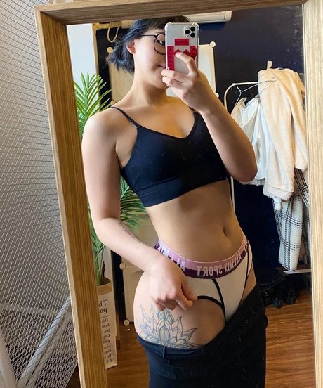 luankehui art model pics