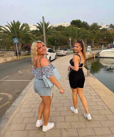 Olivia D free pornstar pictures