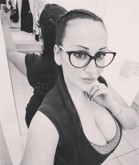 redhead xxx onlyfans naked image