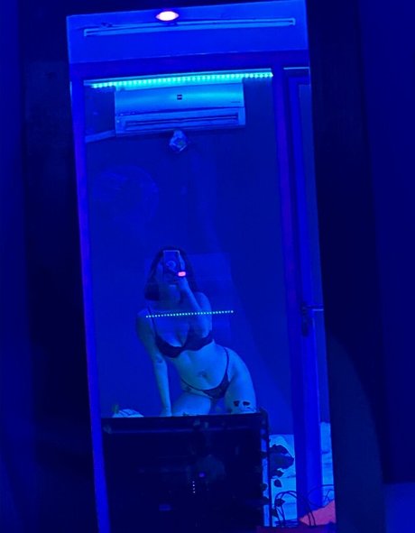 latina feet onlyfans hot photo