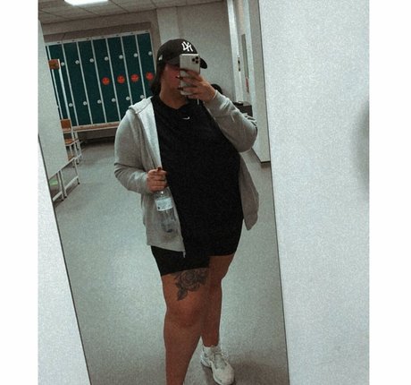 meg bxxx pornstar naked gallery