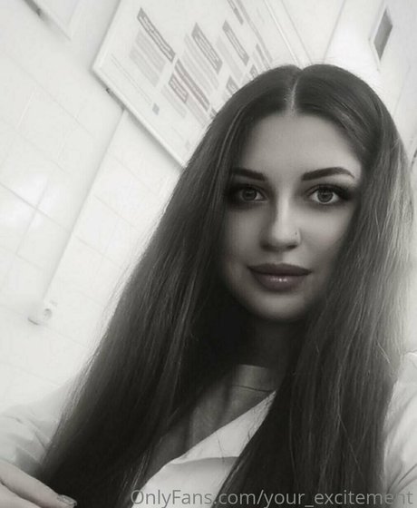 adelinaroccos pretty actress image