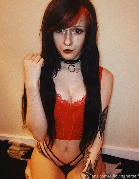 elflovingherself erotic model pics