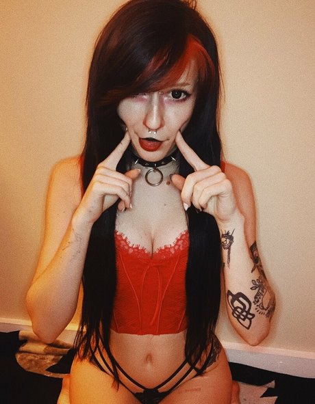 elflovingherself sexy model galleries