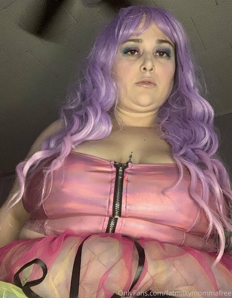 fatmilkymommafree nice star img