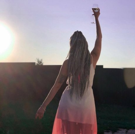 marinamagic art actress image