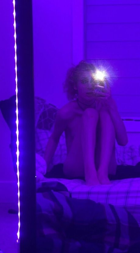 Laced Up Lace star free img