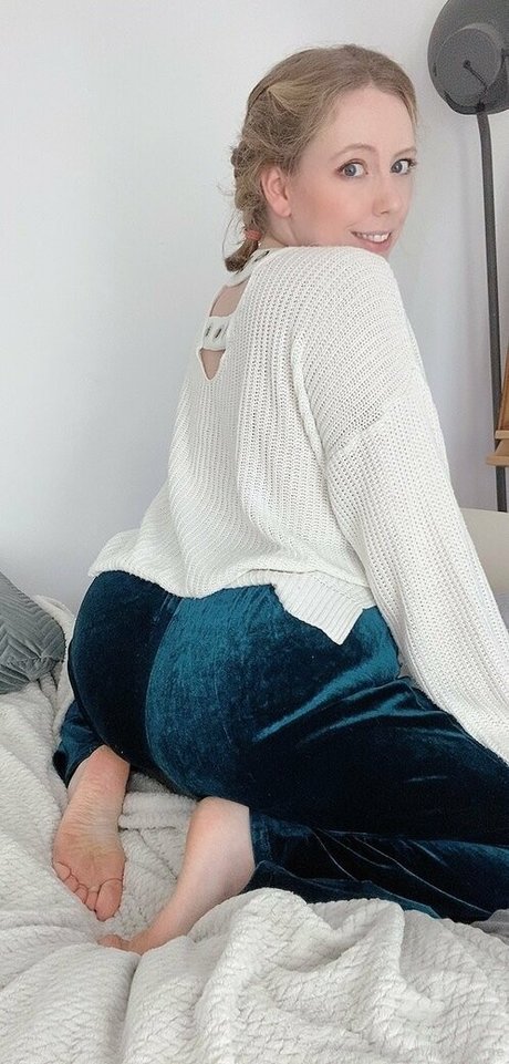 pilyplum free model pic