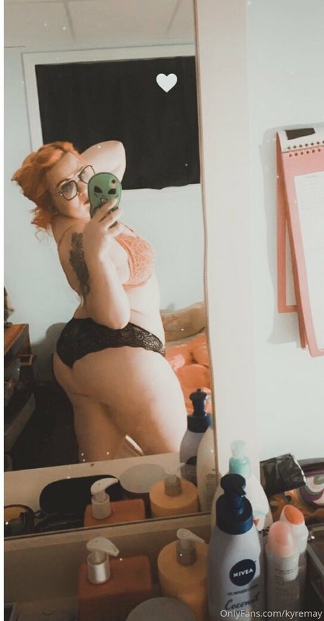 female popular onlyfans art nude photo