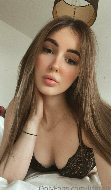 lisasait nude pornstar pictures