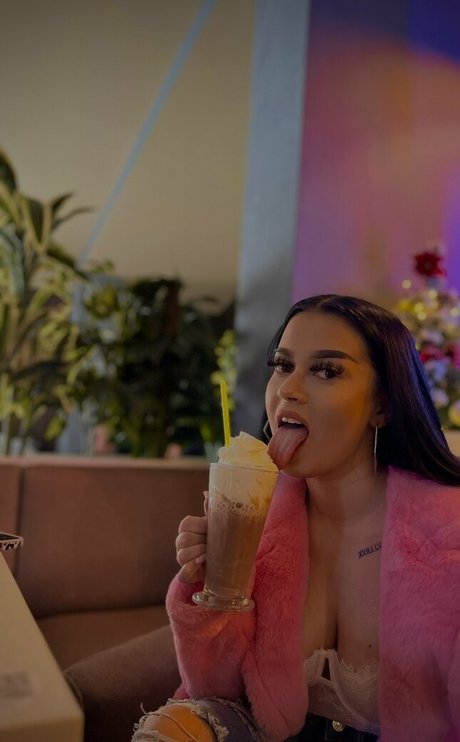 andreea kg19 pornstar hot pic