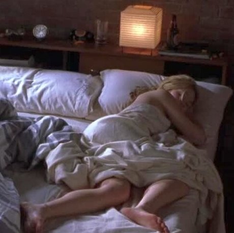 Julia Stiles xxx actress img