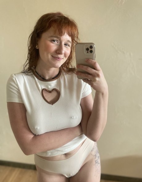 Cosmonaughtie pornstar hd picture