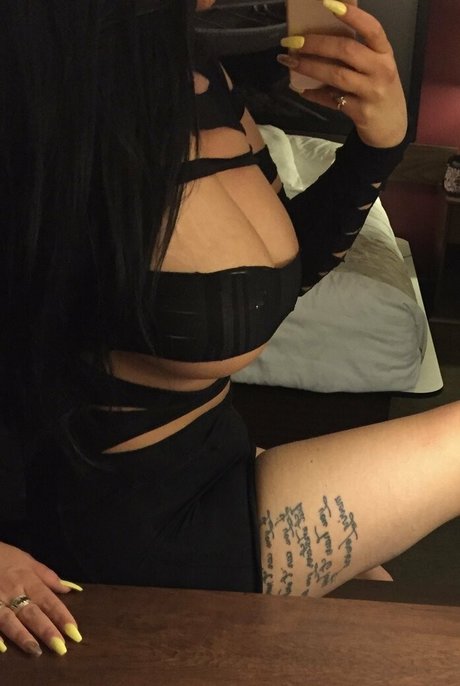 amandadivine sexy pornstar gallery