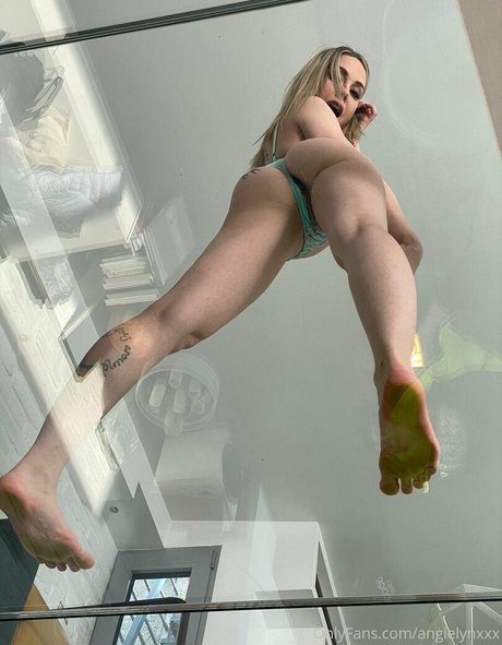 angielynxxx model naked archive