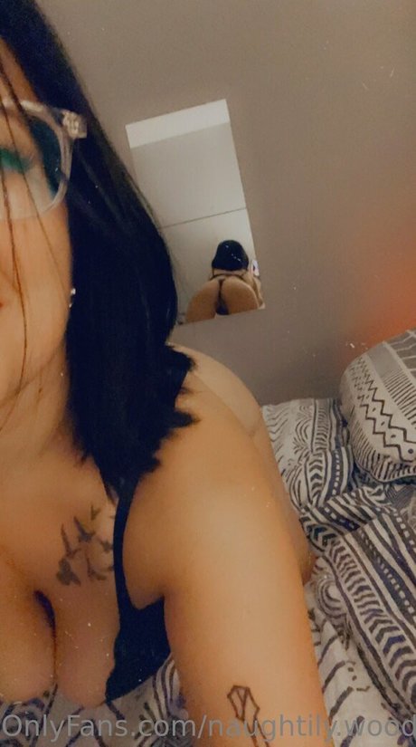 naughtily wood model porn pics