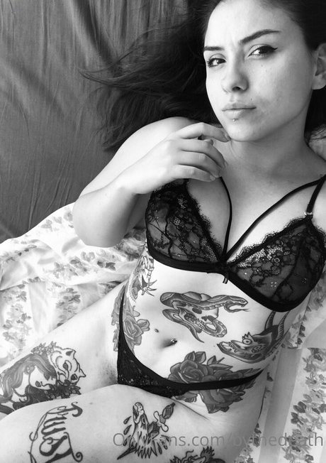 big tits brunette onlyfans nudes galleries