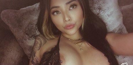 Cassie Vanity nude pornstar picture