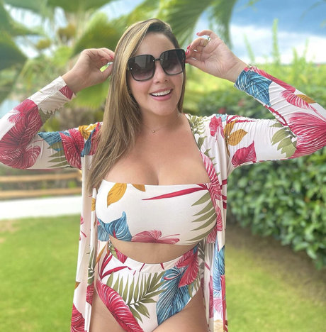 Dakenza Gonzalez actress photos