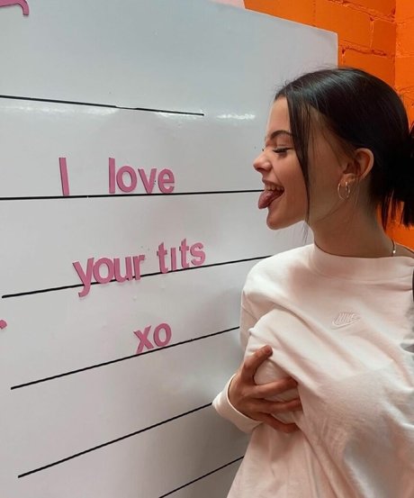 Carolyn Marcinkus free pornstar image