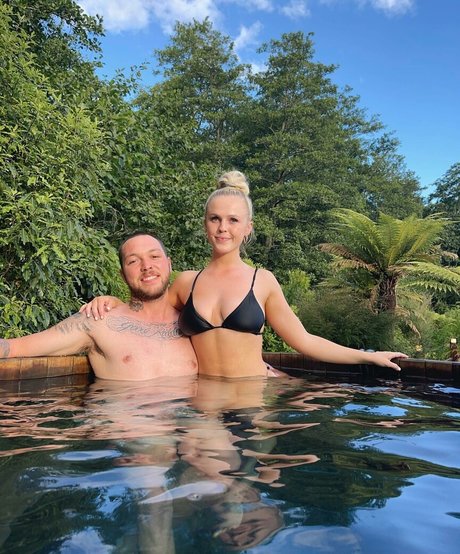 ellaredmond star hot picture