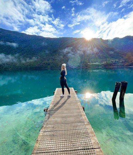 ellaredmond model high quality image