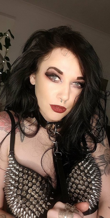 getyourbitsout exclusive model galleries