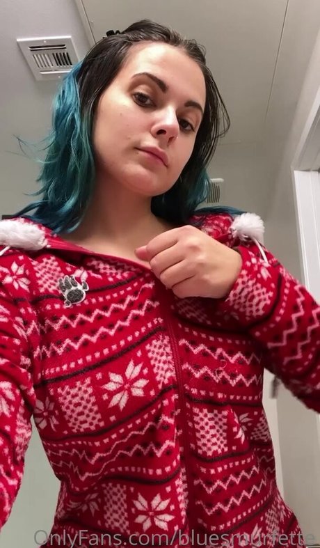 BlueSmurfette model nude img