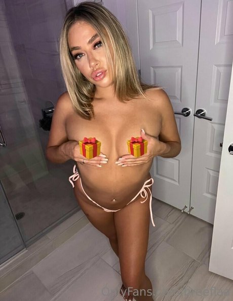 skinny milf onlyfans hd images