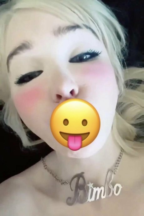 sarinavalentina model nude gallery