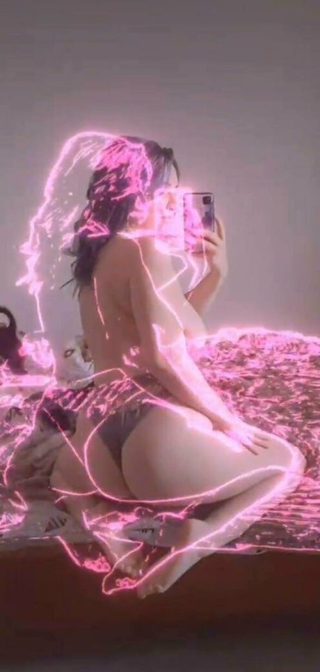 yourwhiterabbitt pornstar erotic gallery