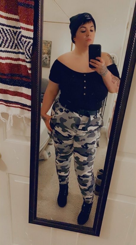 hannuhbonanzuh sex model photo