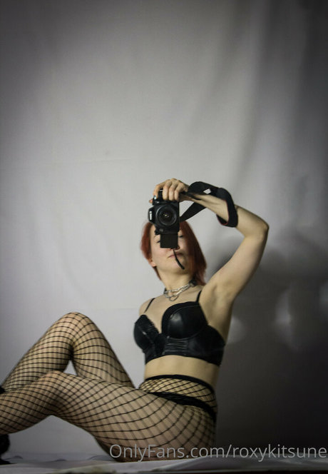 roxykitsune best star picture