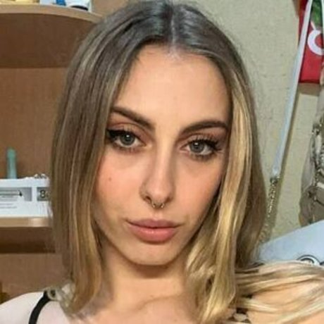 irenehc99 porn star images